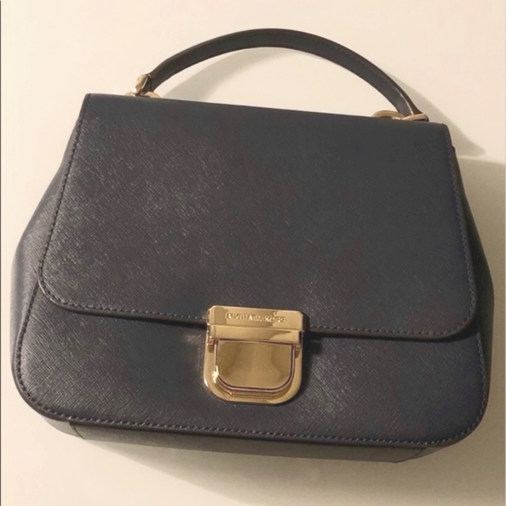 MICHAEL KORS Medium Bridgette Messenger Navy - Picture 2 of 8
